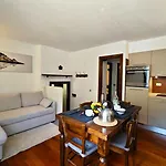 Hostdomus - Casa Grangesises Daire Sauze di Cesana